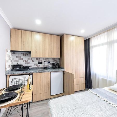 Kral Hotel Istanbul Exteriör bild