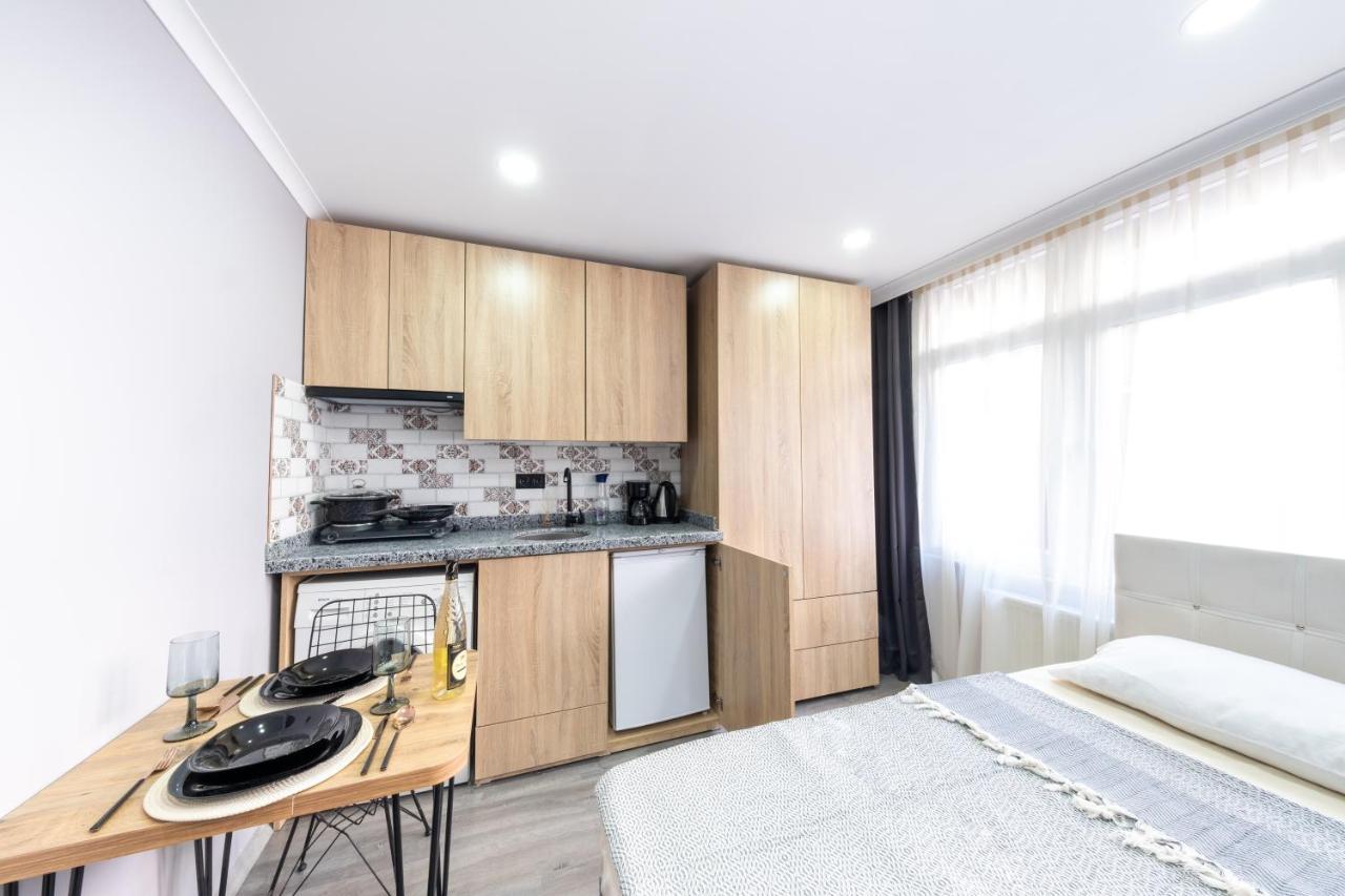 Kral Hotel Istanbul Exteriör bild